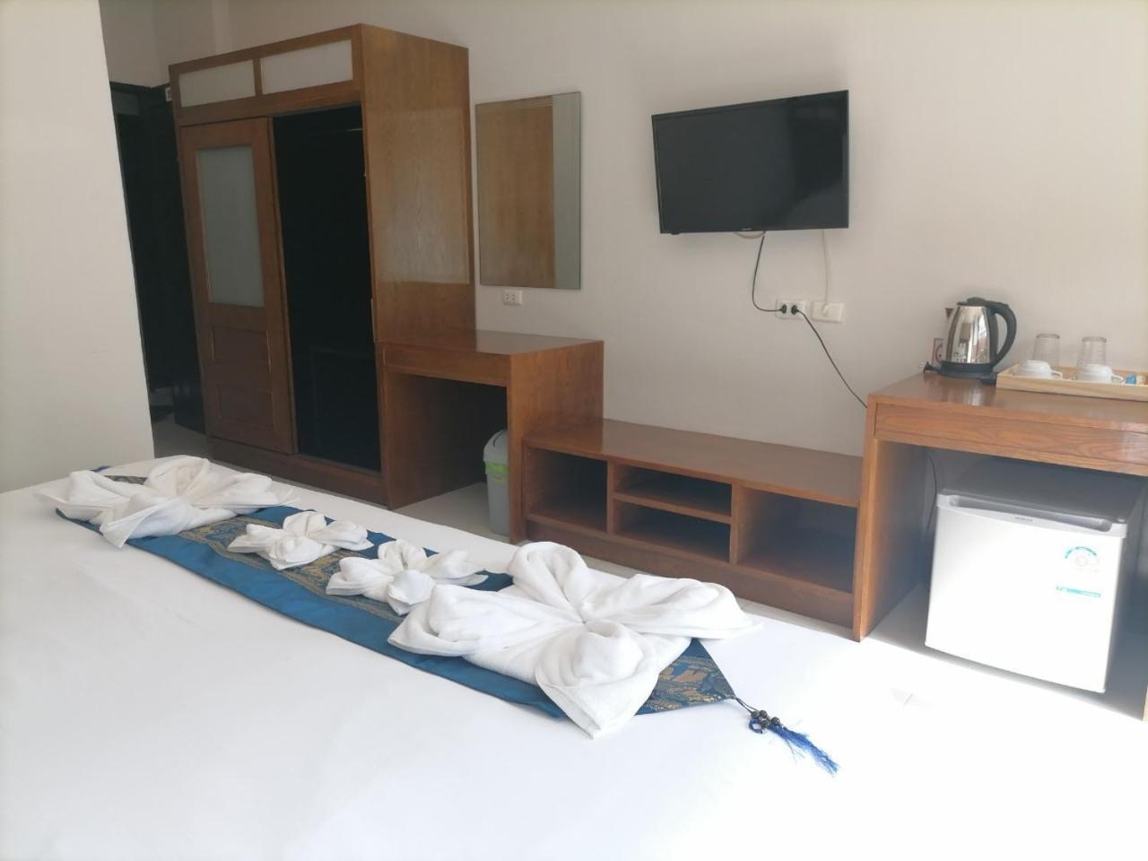 Nj Patong Hotel Εξωτερικό φωτογραφία
