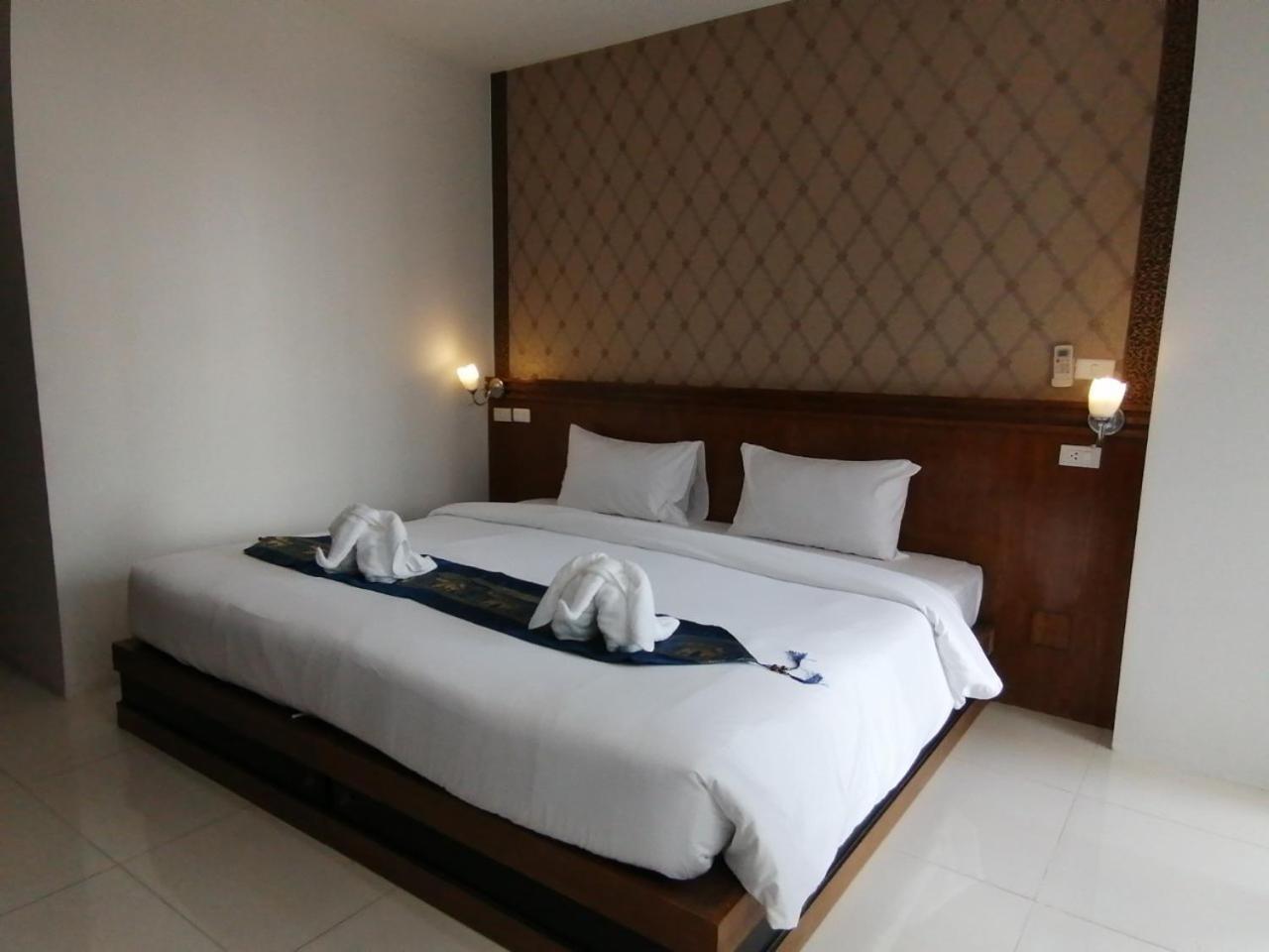 Nj Patong Hotel Εξωτερικό φωτογραφία
