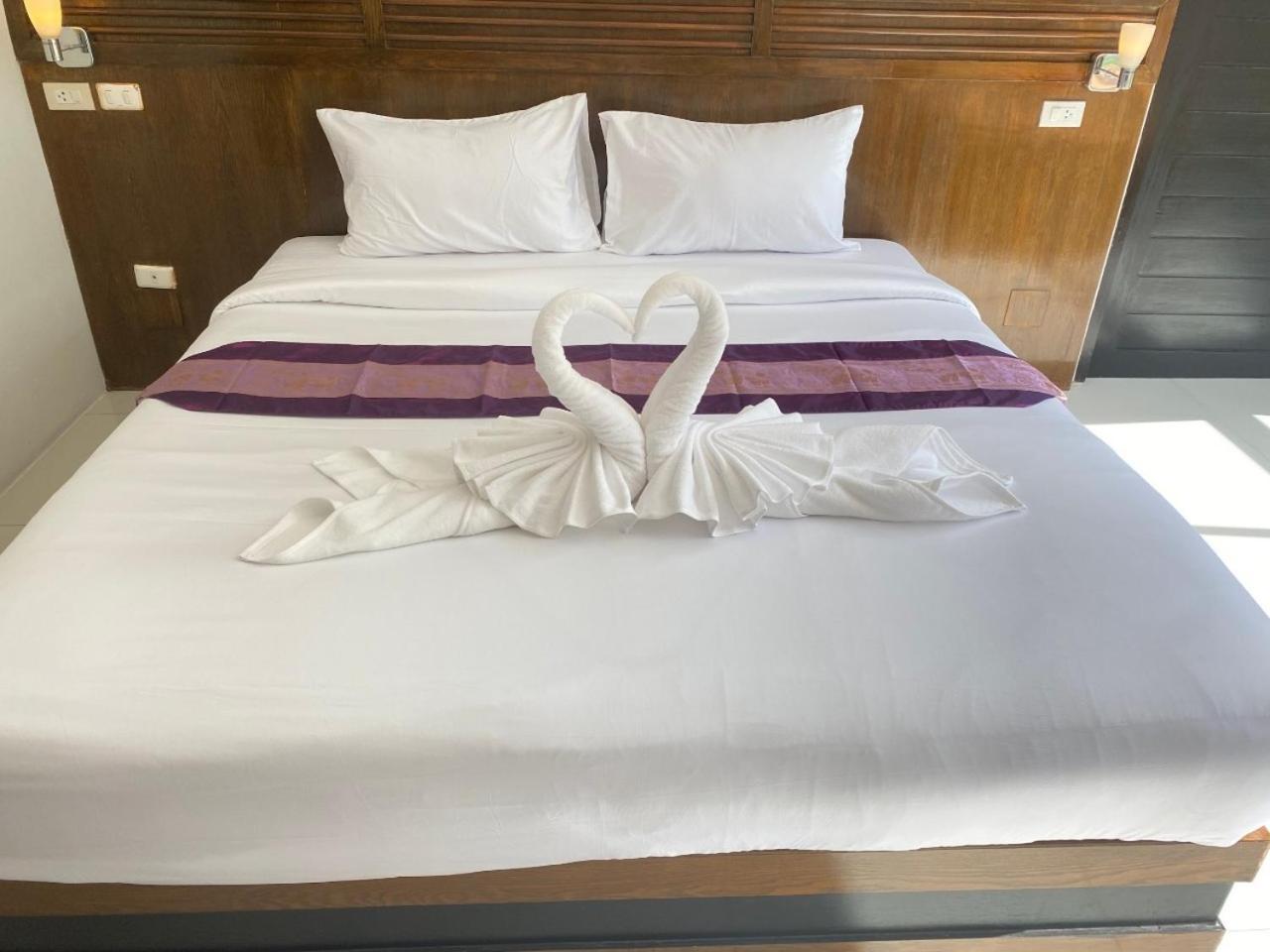 Nj Patong Hotel Εξωτερικό φωτογραφία
