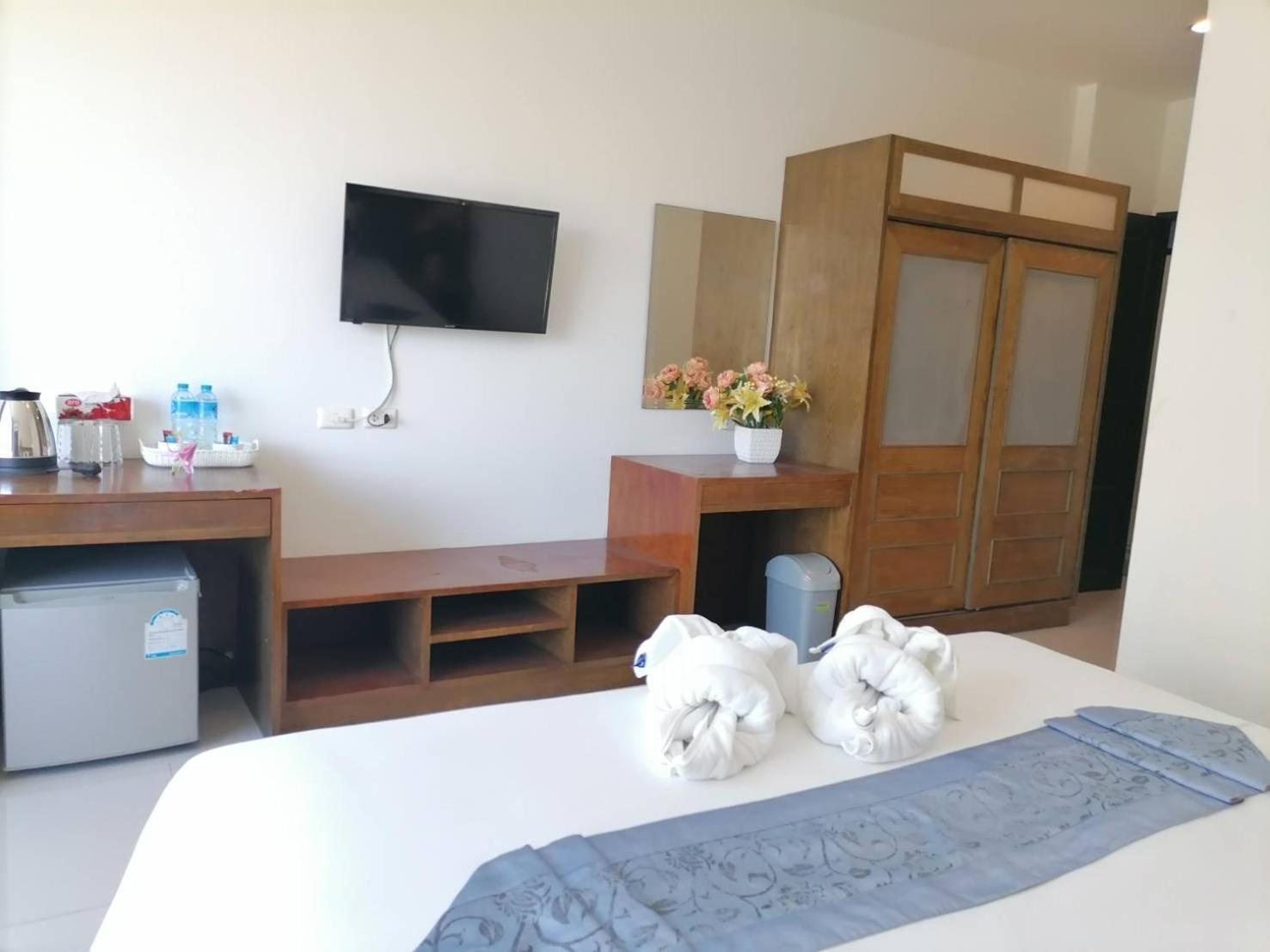 Nj Patong Hotel Εξωτερικό φωτογραφία