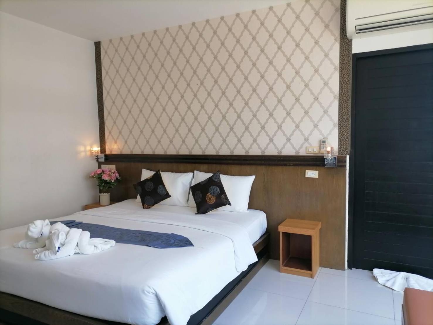 Nj Patong Hotel Εξωτερικό φωτογραφία