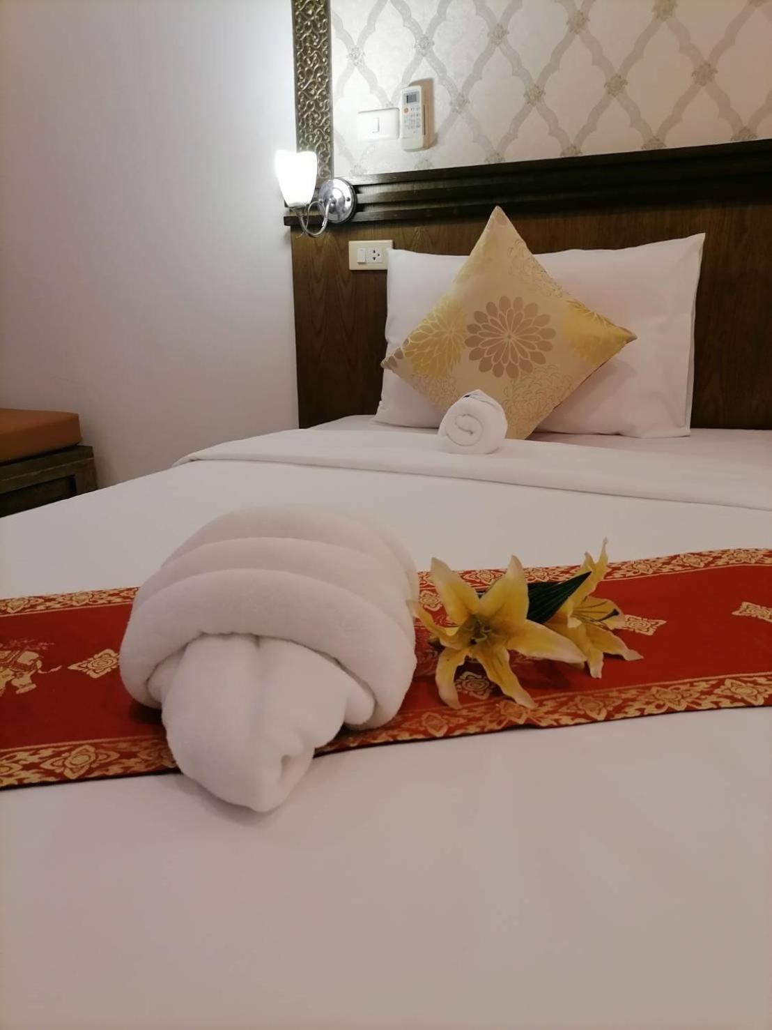 Nj Patong Hotel Εξωτερικό φωτογραφία
